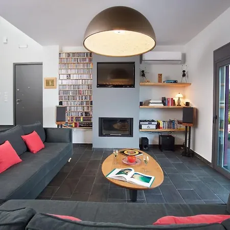 Luxury Marina With Private Access To The Sea! *