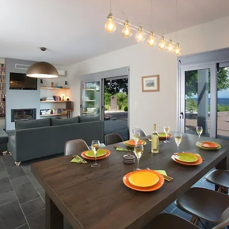 Luxury Marina With Private Access To The Sea!