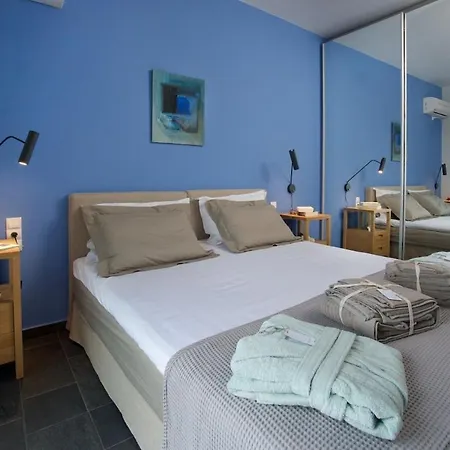 Luxury Marina With Private Access To The Sea!