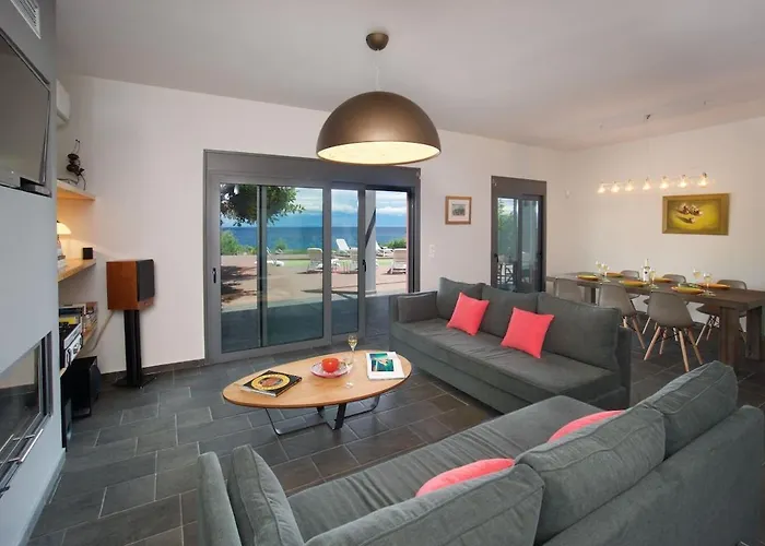 Villa Luxury Marina With Private Access To The Sea!